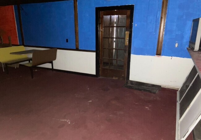 Building Photo - Commercial OR Residential! - $345 Month / ...