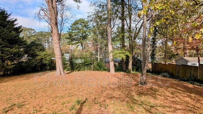 Building Photo - 294 Robin Ln SE