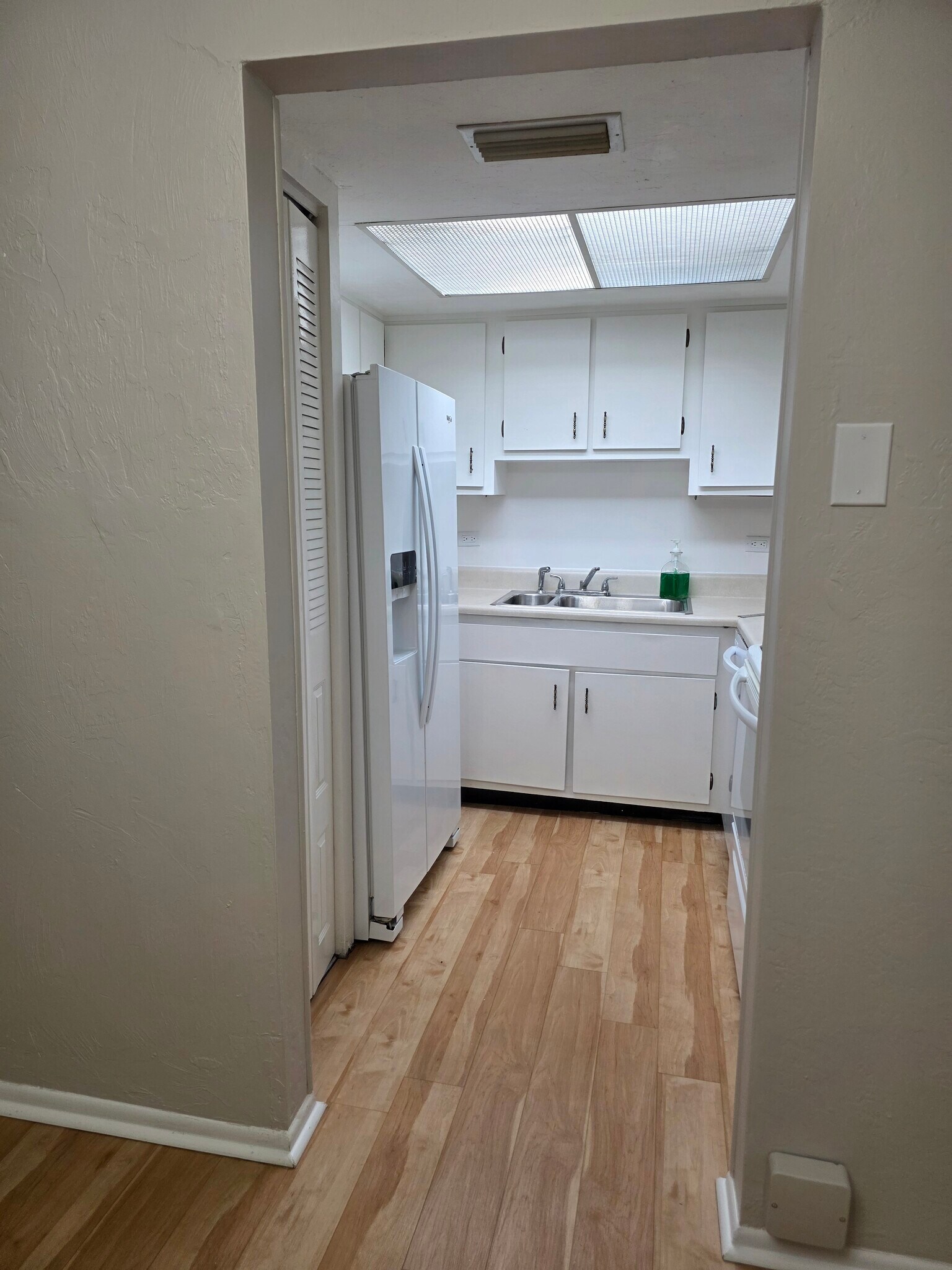 Front View of Kitchen - 2901 26th St W