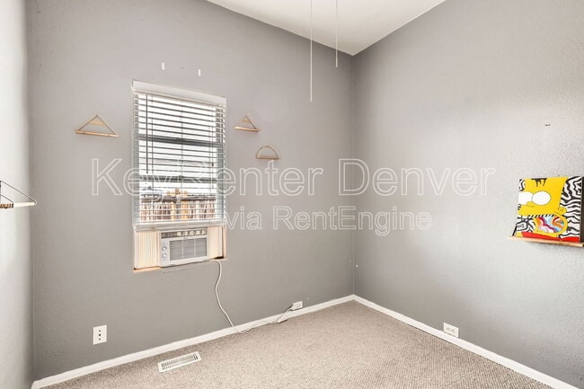 Building Photo - 4543 Columbine St