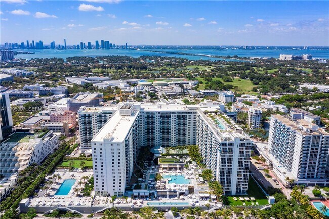 Building Photo - 102 24th St