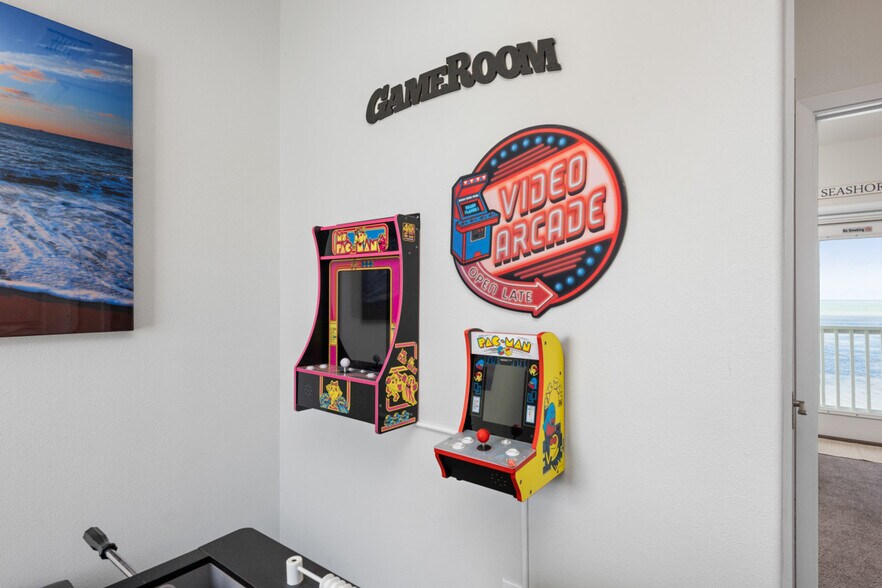 Building Photo - 106 Las Joyas Blvd