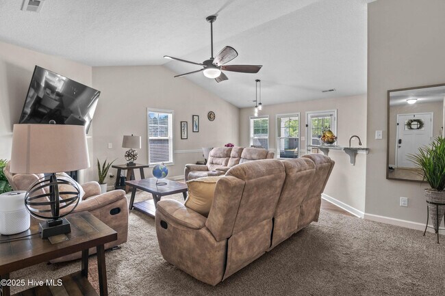 Building Photo - 162 Pamlico Drive
