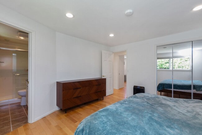 Building Photo - Beautiful 4 Bedroom Home in Richmond