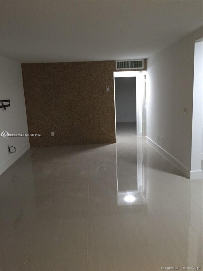 Building Photo - 4110 NW 79th Ave