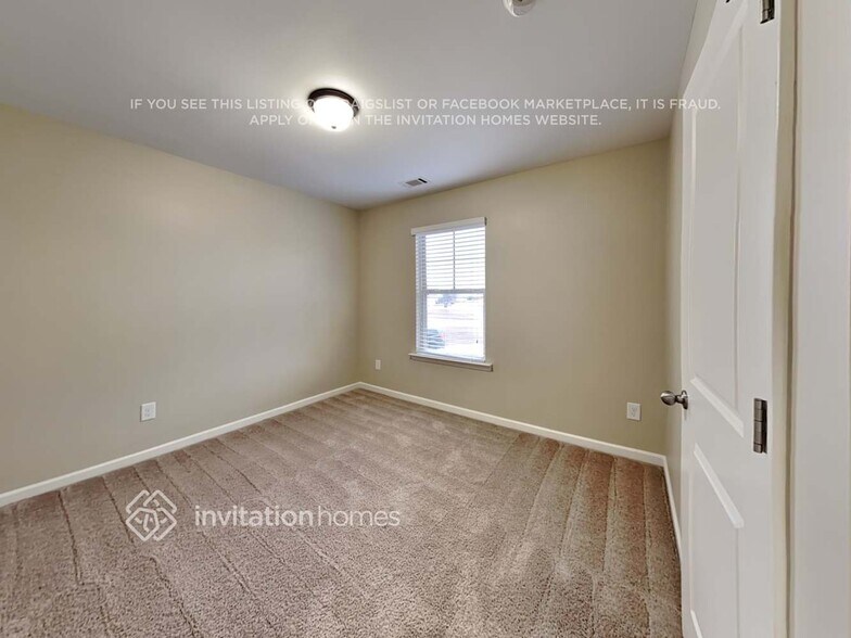 Building Photo - 2114 Centenary Main St