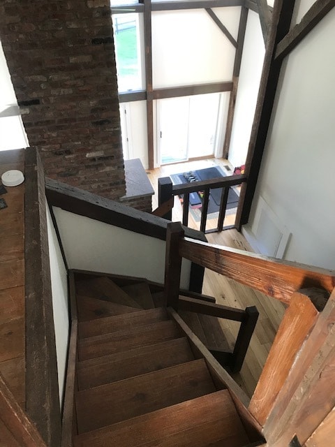 Building Photo - 572 E Branch Rd