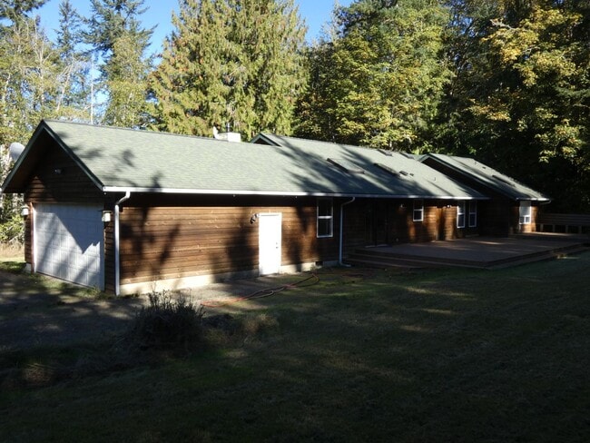 Building Photo - APPLICATION PENDING - *PNW Delight**