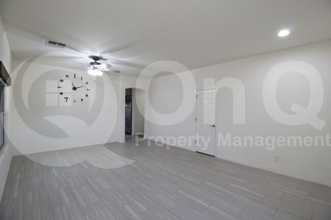 Building Photo - 18230 El Viejo Desierto