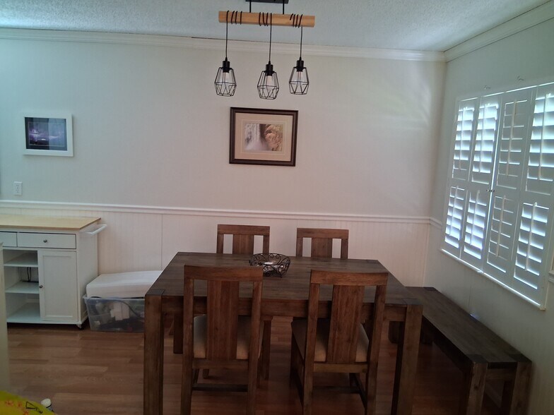 Building Photo - 7 Vista Gardens Trl