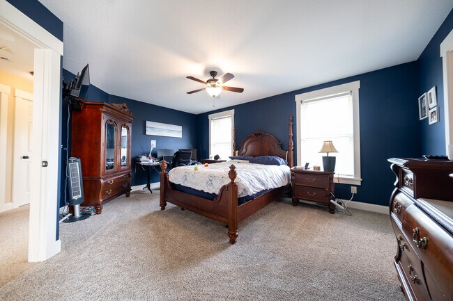 Building Photo - 15615 Dunberry Way