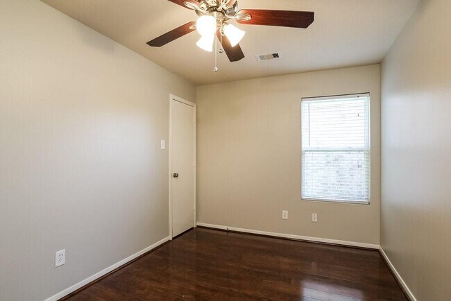 Building Photo - 17807 Egret Lake Way