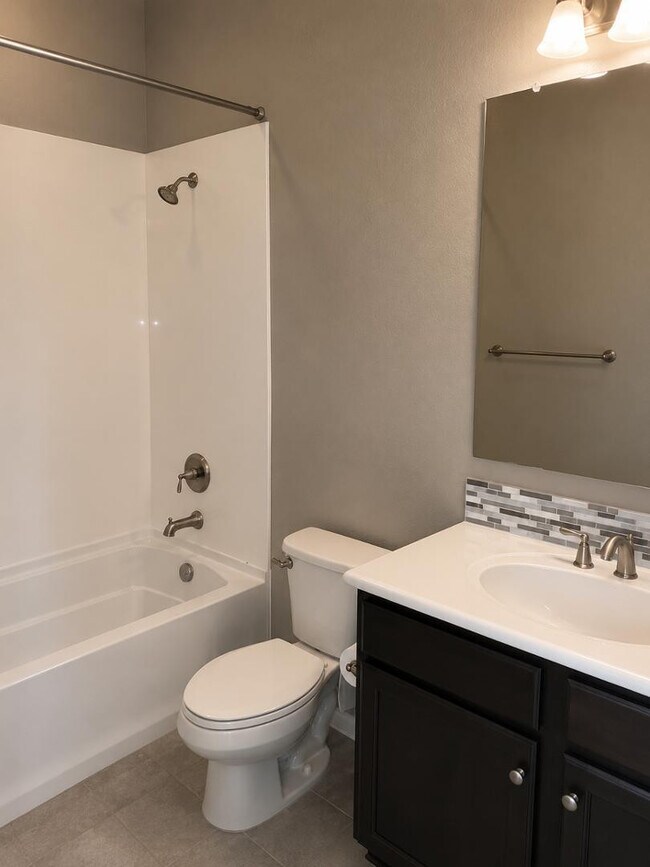 Building Photo - 1520 E Sagittarius Pl