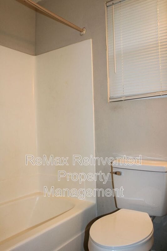 Building Photo - 3109 Jennifer Ct