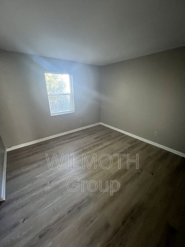 Building Photo - 1320 Millerwood Dr