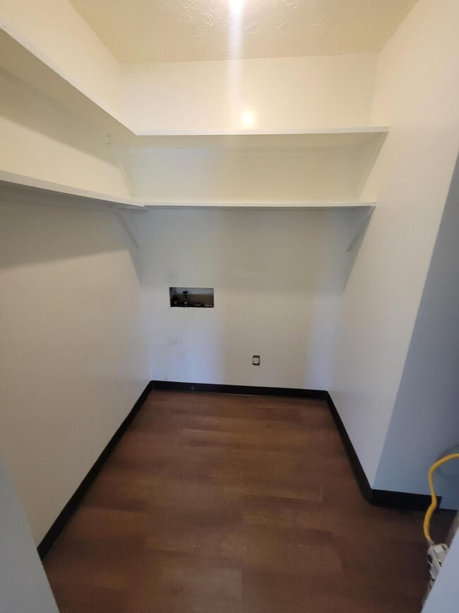 Building Photo - 2653 Twinbrooke Ln