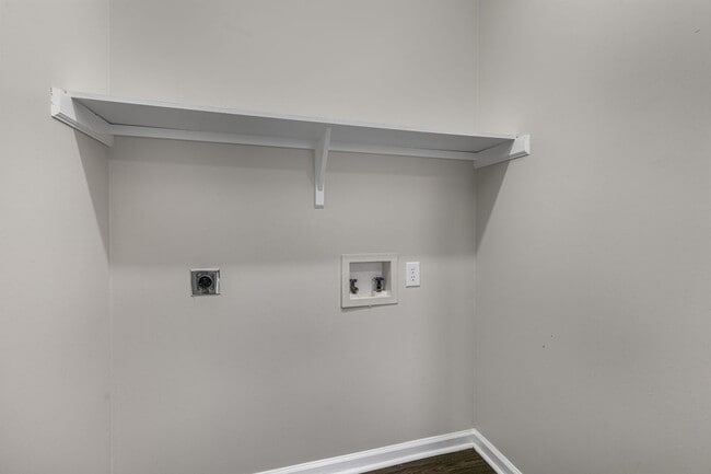 Building Photo - 3419 Pear Tree Court Unit A