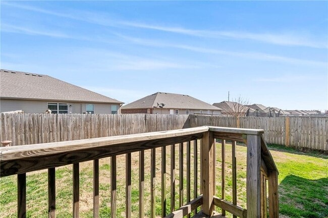 Building Photo - 103 Foxglove St