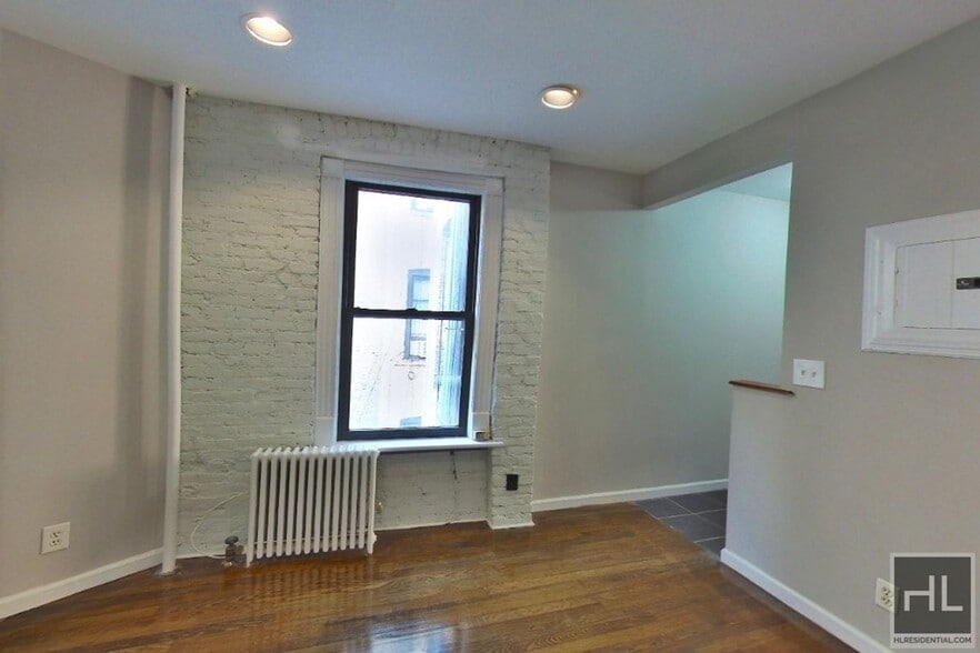 Building Photo - East 13th Street