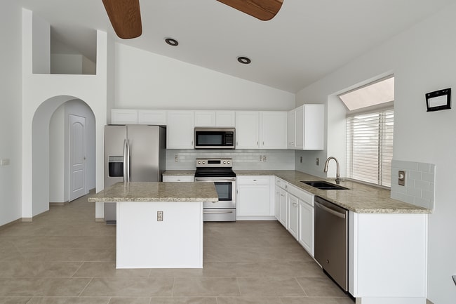 Building Photo - 4223 E Wildcat Dr