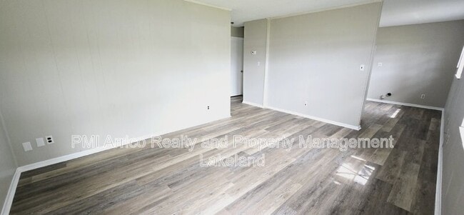 Building Photo - 1207 Buddwood Rd