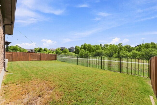 Building Photo - 658 Cherrystone Loop