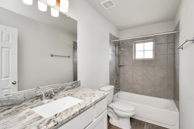 Building Photo - 424 Camino Bay Dr