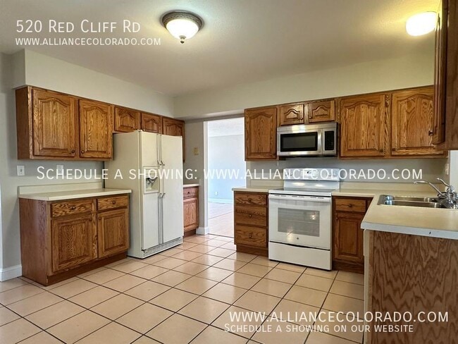 Building Photo - 520 Red Cliff Rd