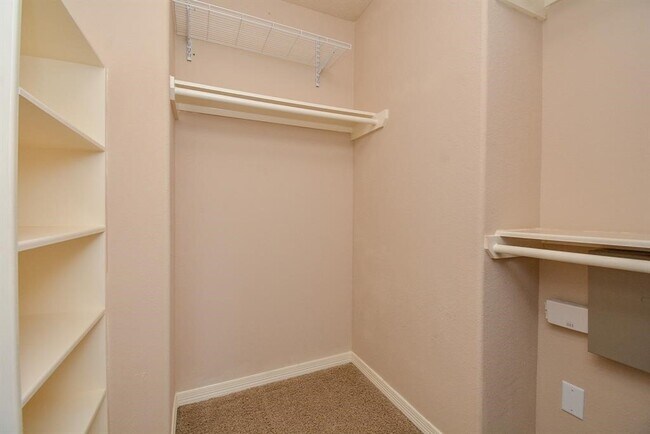 Building Photo - 3322 Aegean Dr