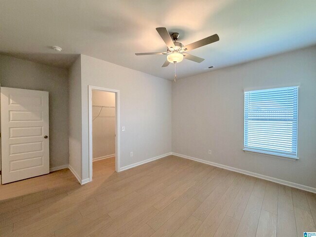 Building Photo - 22869 Dashwood Ln