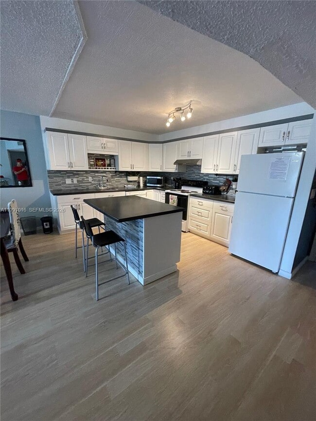 Building Photo - 2061 NW 47th Terrace