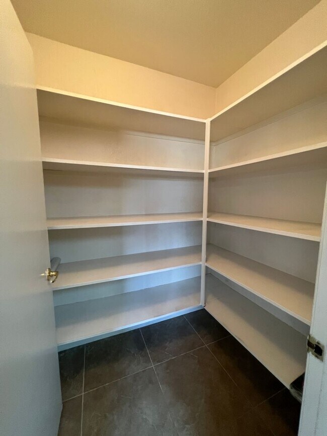 Building Photo - 4404 Pebble Creek Dr