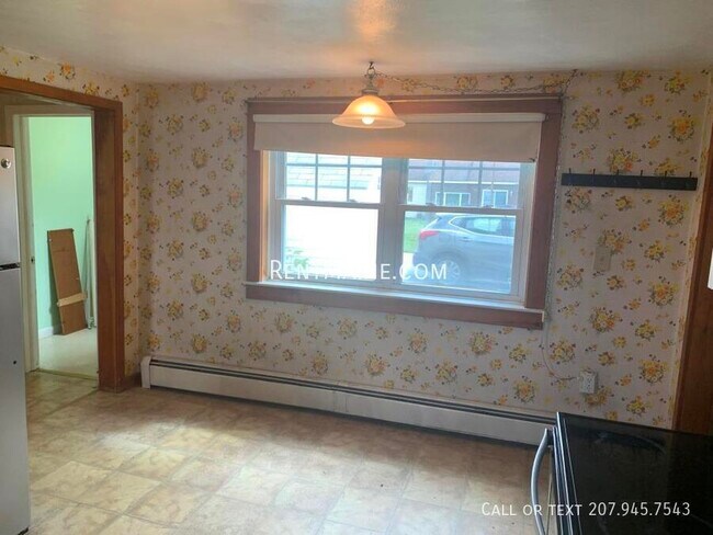 Building Photo - 35 Bosworth St