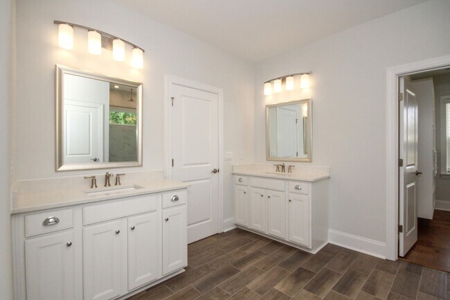 Building Photo - Beautiful John Wieland end unit townhouse ...