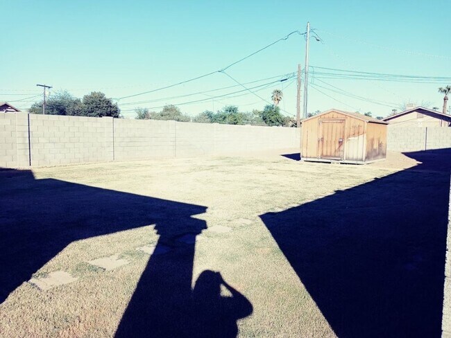 Building Photo - 3 Bed 2 Bath in Glendale