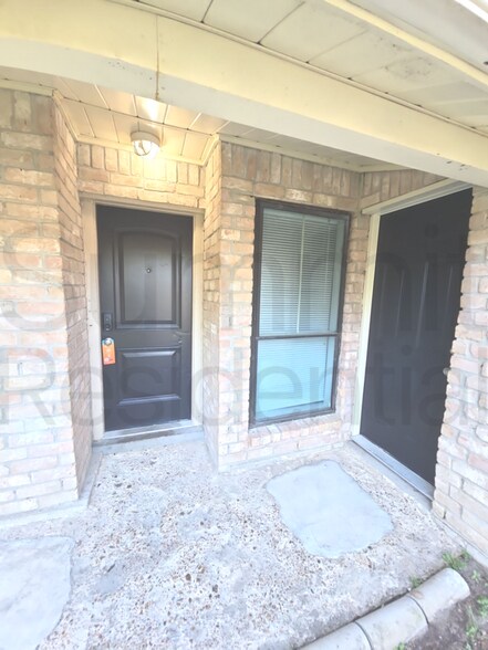 Building Photo - 18934 Twigsworth Ln