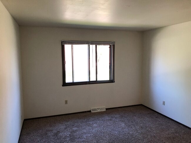 Bedroom - 4231 N 104th St