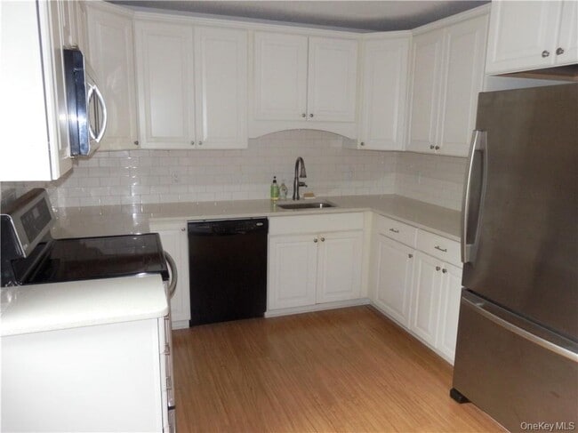 Building Photo - 132 B Heritage Hills