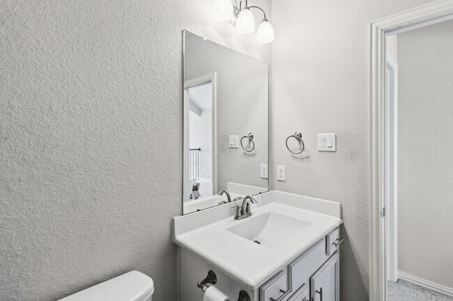 Building Photo - 4435 Bearberry Ave