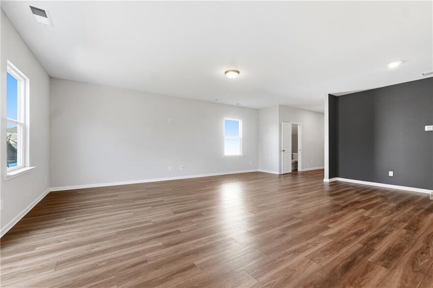 Building Photo - 21 Golden Eagle Pkwy