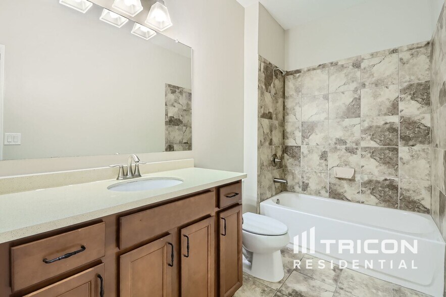 Building Photo - 4113 Roberts Crest Dr