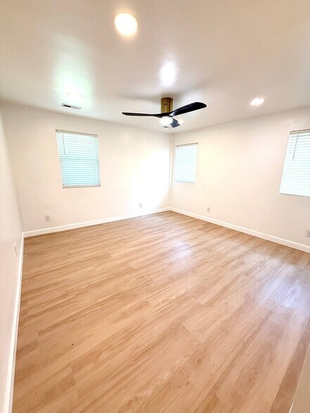 Building Photo - 2120-231w US-31W
