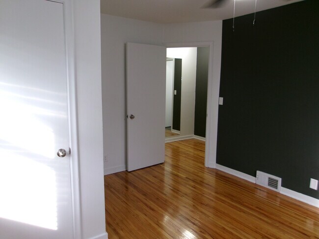 Building Photo - 3444 N 48th St