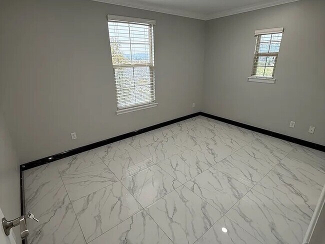 Building Photo - 2696 Escala Cir