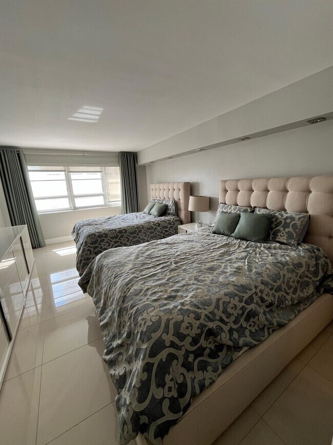 Building Photo - 133 N Pompano Beach Blvd