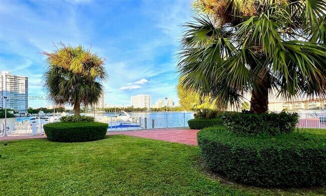 Building Photo - 3030 Marcos Dr