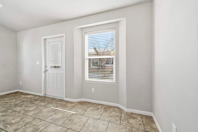 Building Photo - 3431 N Flowing Wells Rd