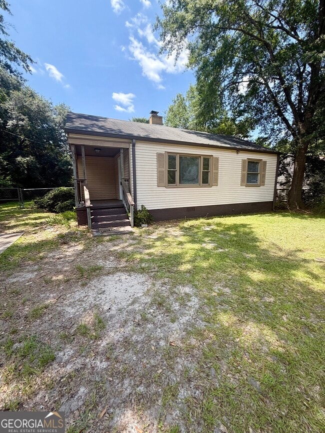 Building Photo - 607 McArthur Blvd