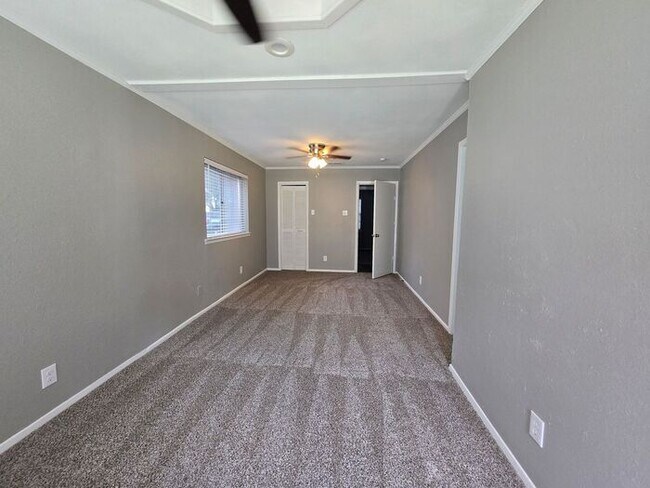 Building Photo - 1309 Greencove Dr