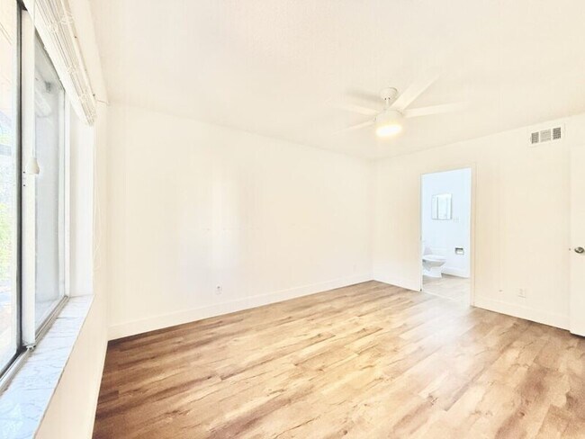 Building Photo - 7517 Pitch Pine Cir